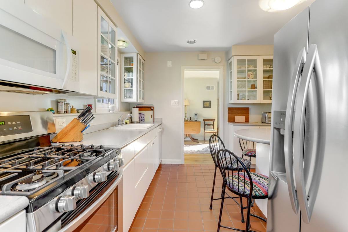 House for rent at 2700 N Dinwiddie St, Arlington, VA 22207