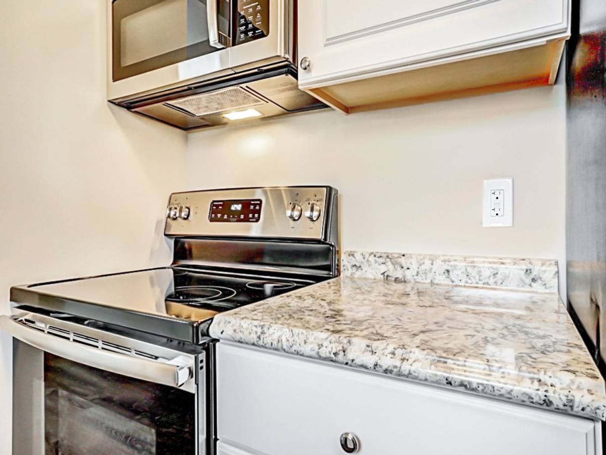 Apartment for rent at 6218 Cheviot Rd, Cincinnati, OH 45247