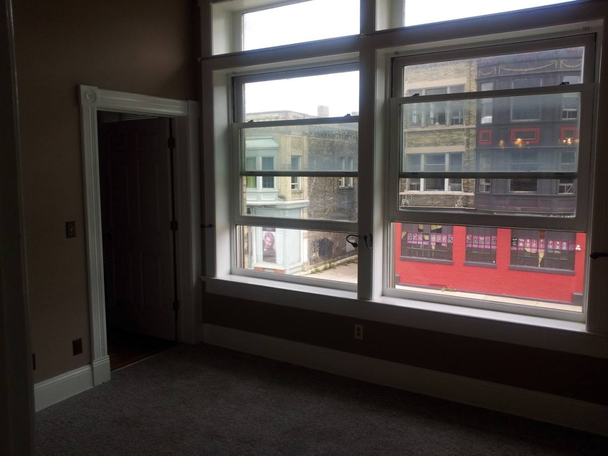 Apartment for rent at 1025 S 5th St, Milwaukee, WI 53204