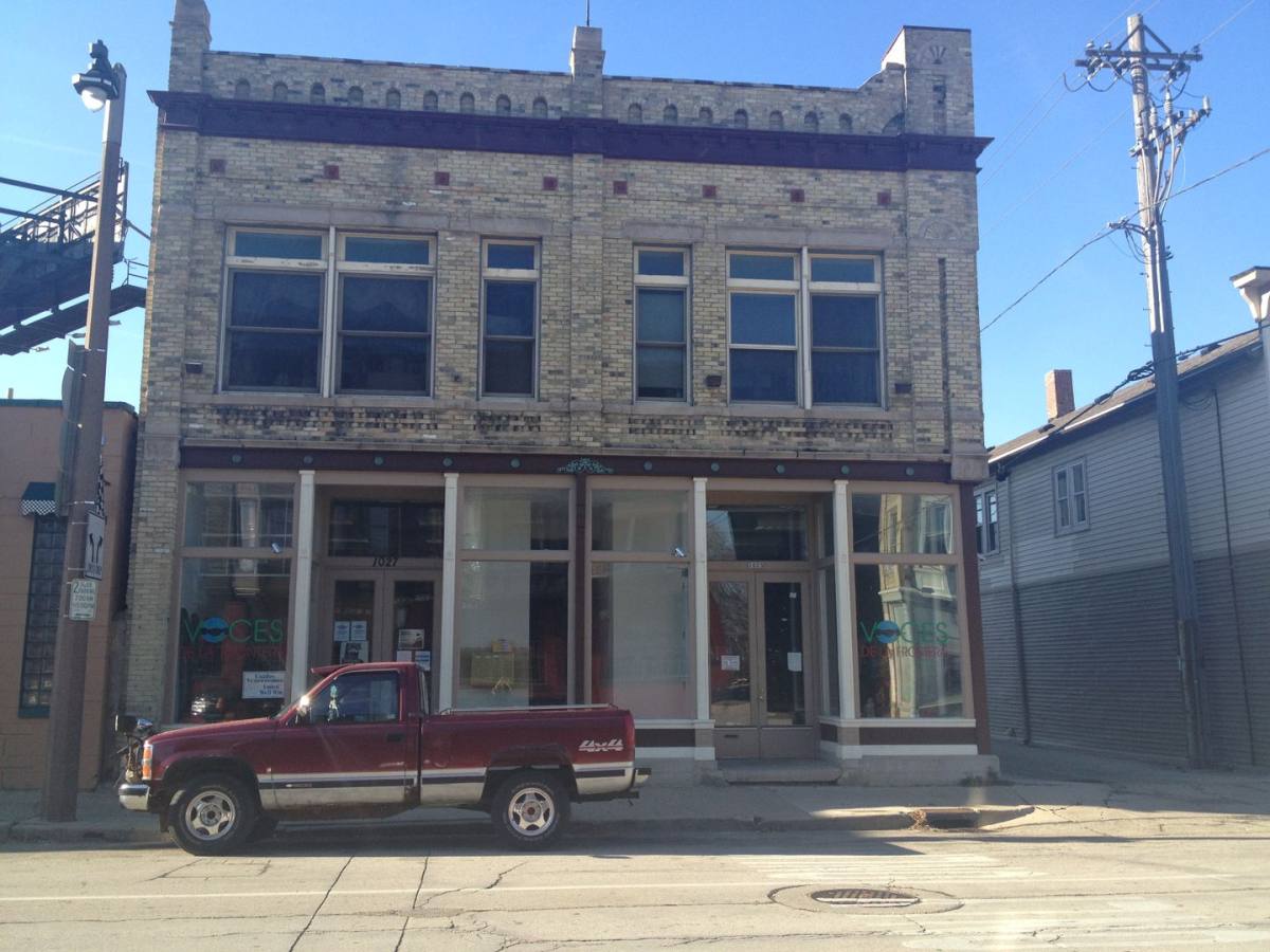 Apartment for rent at 1025 S 5th St, Milwaukee, WI 53204