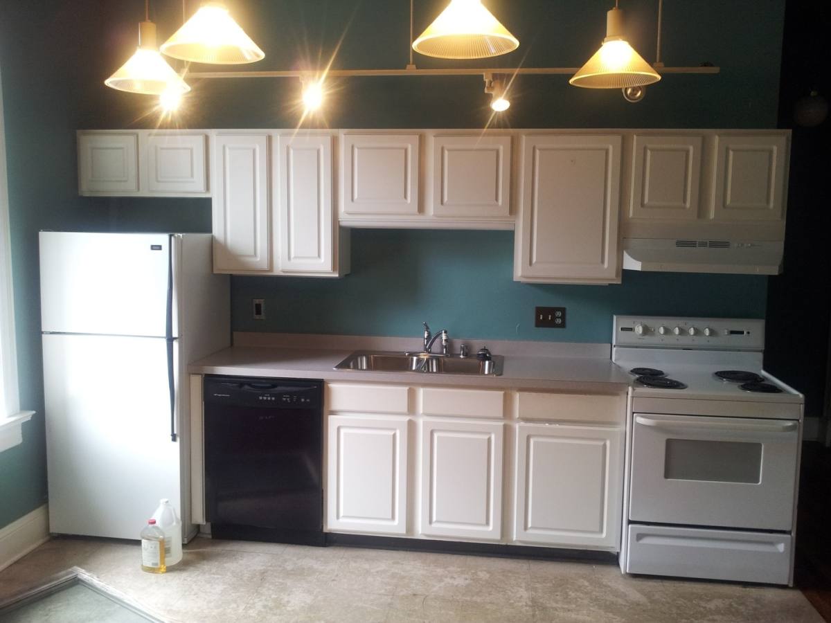 Apartment for rent at 1025 S 5th St, Milwaukee, WI 53204