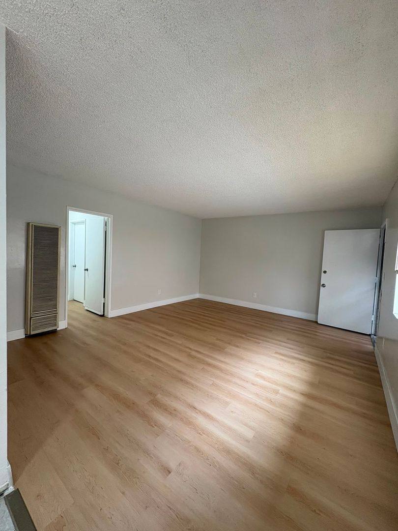 Apartment for rent at 626 W 81st St, Los Angeles, CA 90044