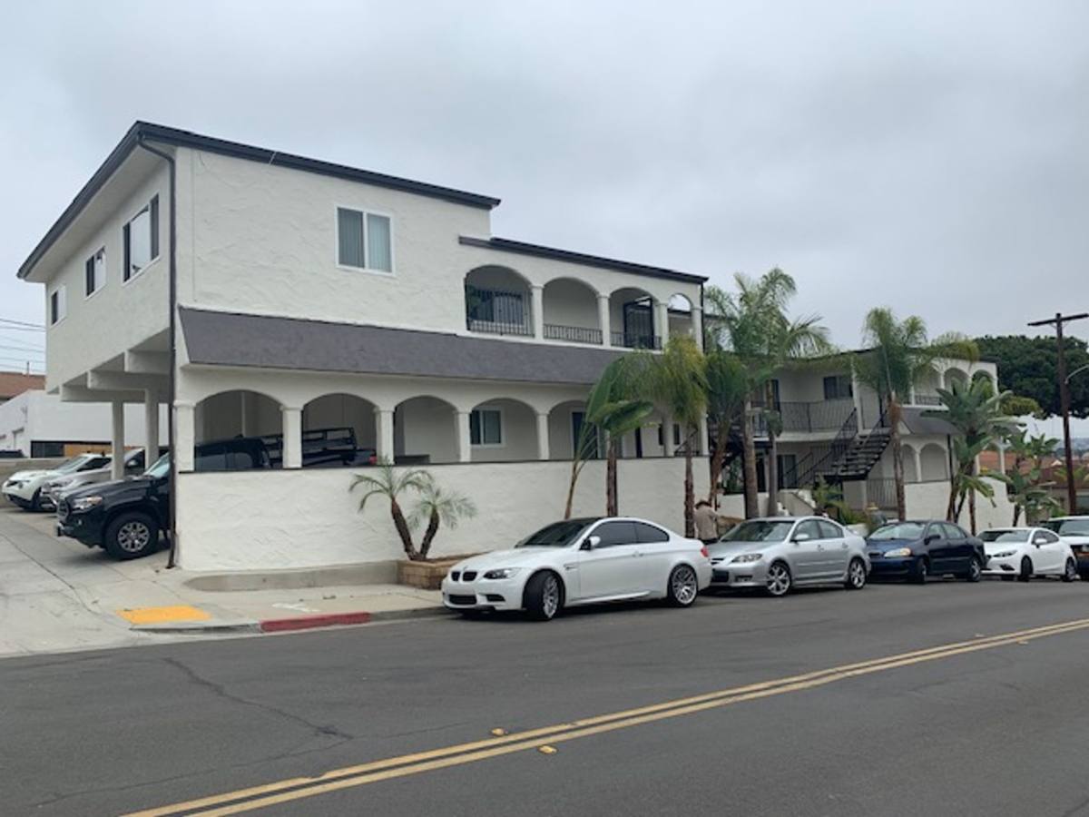 Apartment for rent at 4303 Mentone St, San Diego, CA 92107