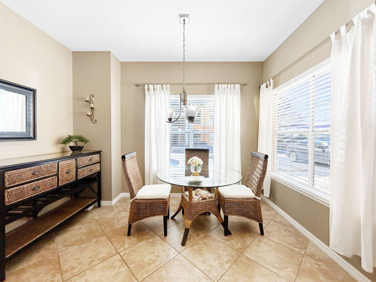 Condo for rent at 10764 70th Ave, Seminole, FL 33772