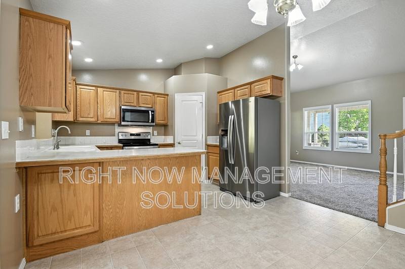 House for rent at 5199 E Rocky Bar Dr, Boise, ID 83716