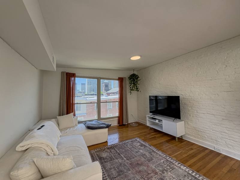 Apartment for rent at 1934 Green St #3FL, Philadelphia, PA 19130