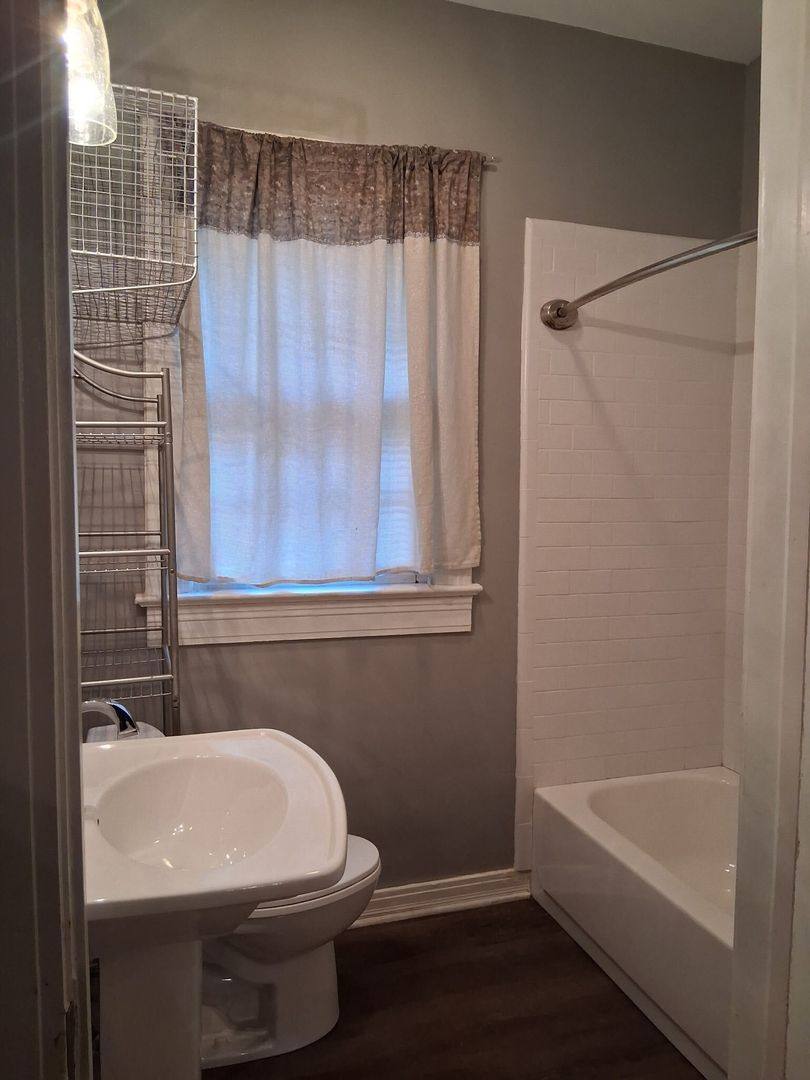 House for rent at 516 Hartfield St, Jackson, MS 39216