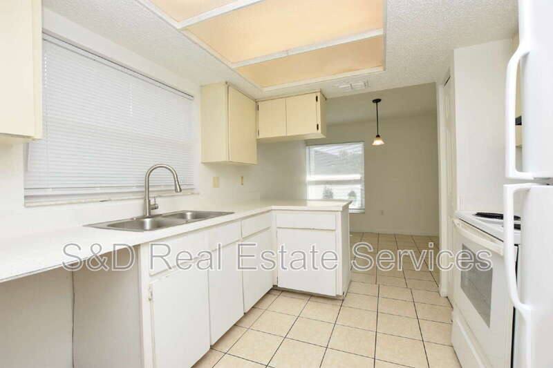 House for rent at 1019 Buccaneer Dr, Lakeland, FL 33801