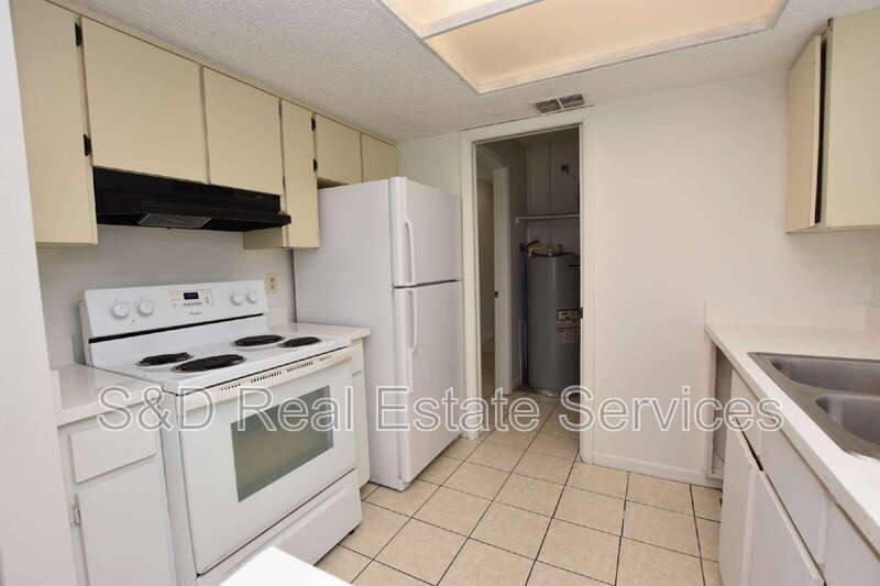 House for rent at 1019 Buccaneer Dr, Lakeland, FL 33801