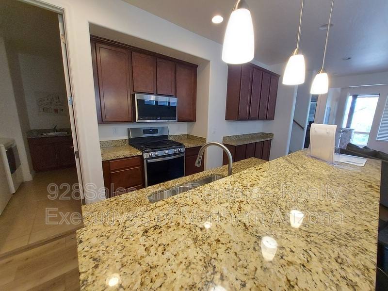 Townhouse for rent at 2868 W Presidio Dr, Flagstaff, AZ 86001