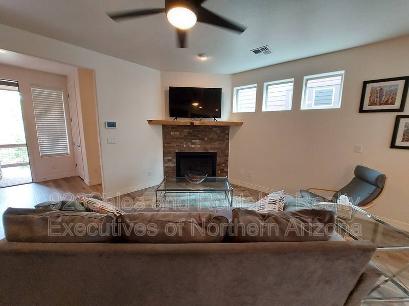 Townhouse for rent at 2868 W Presidio Dr, Flagstaff, AZ 86001