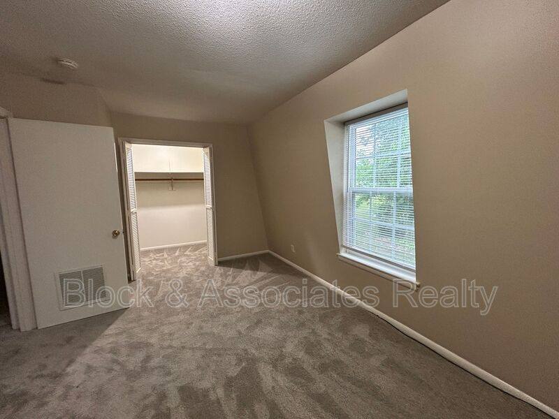 Condo for rent at 3816-H Country Club Rd, Winston Salem, NC 27104