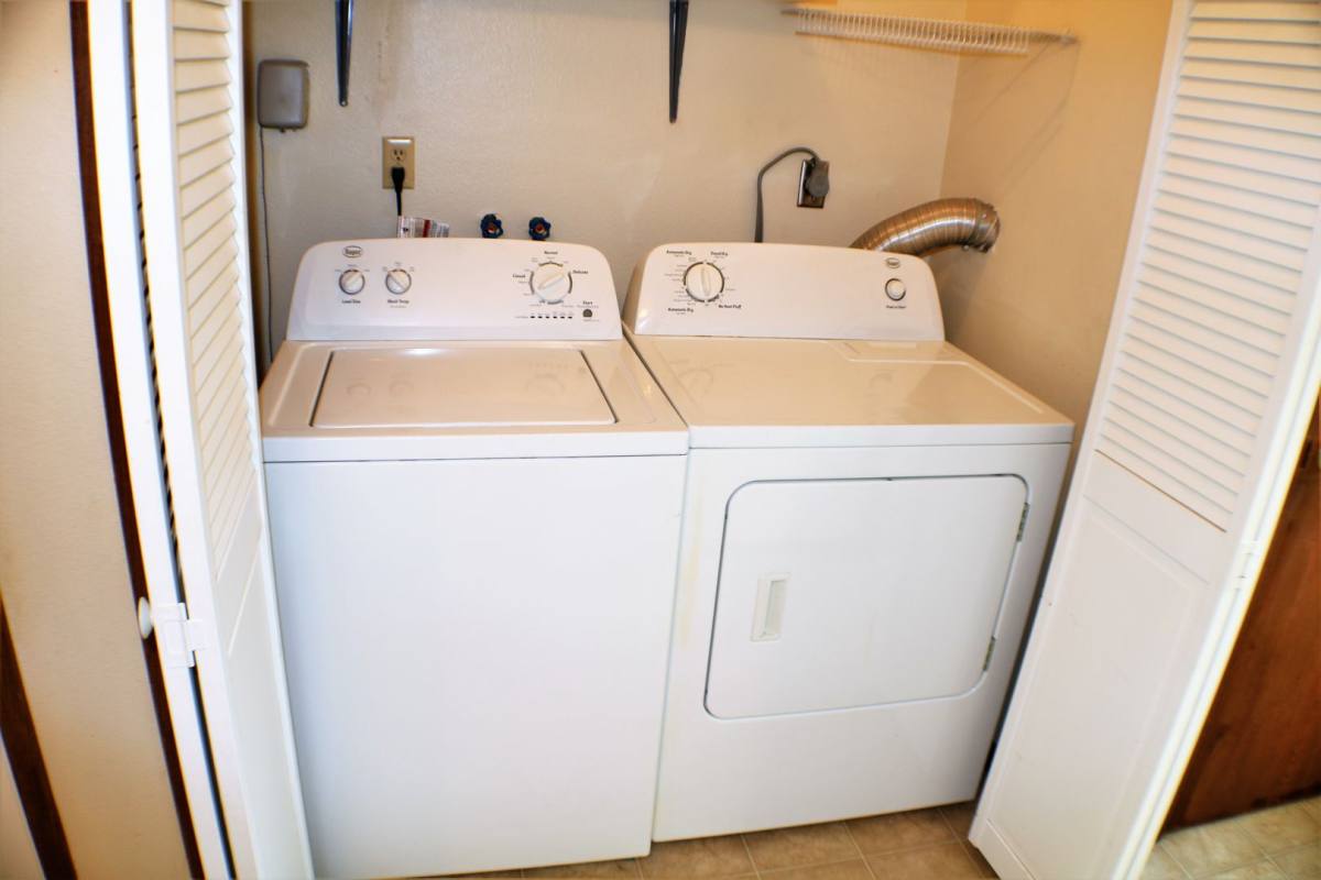Apartment for rent at 708 Westwinds Dr, Iowa City, IA 52246