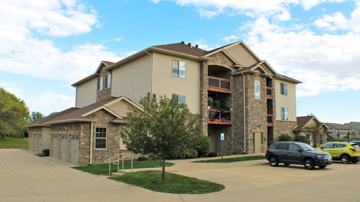 Apartment for rent at 510 Pond View Dr, North Liberty, IA 52317