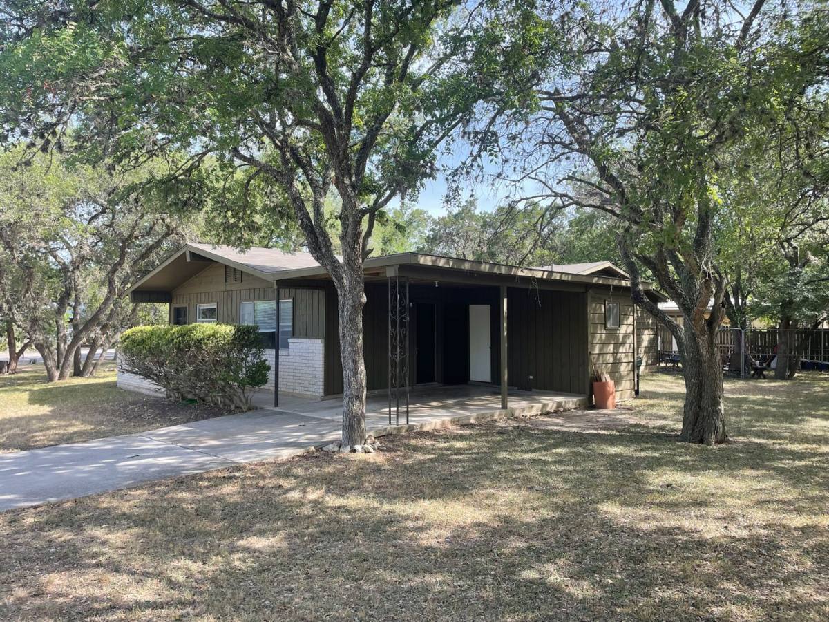 Apartment for rent at 900 902 Hazelton St, San Marcos, TX 78666