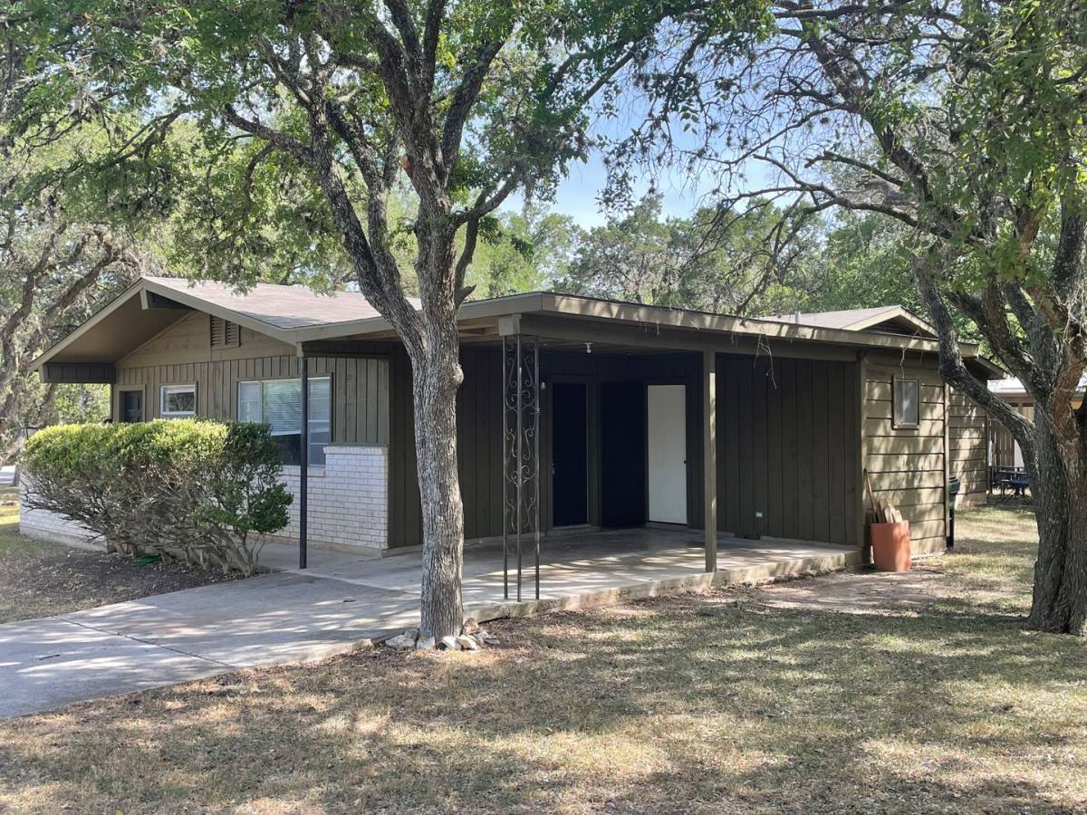 Apartment for rent at 900 902 Hazelton St, San Marcos, TX 78666