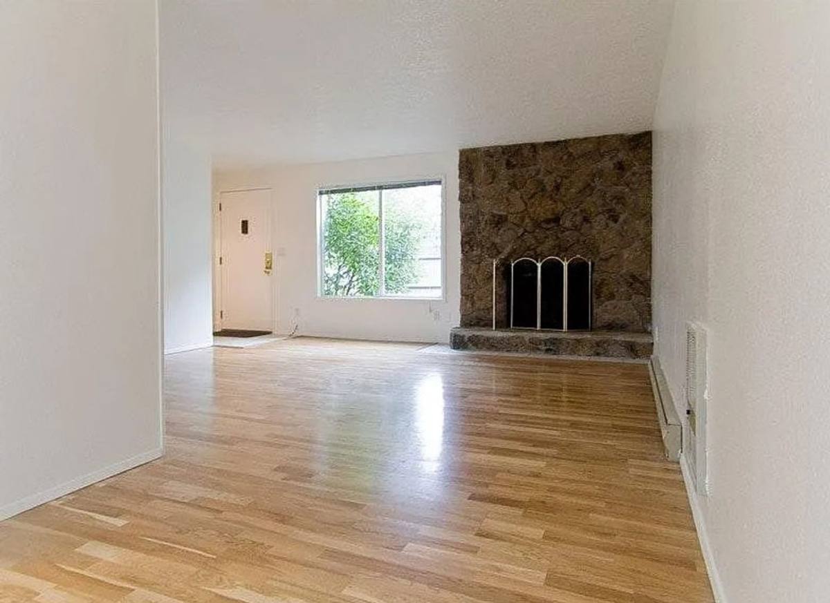 Apartment for rent at 2419-2423 NW Quimby St, Portland, OR 97210
