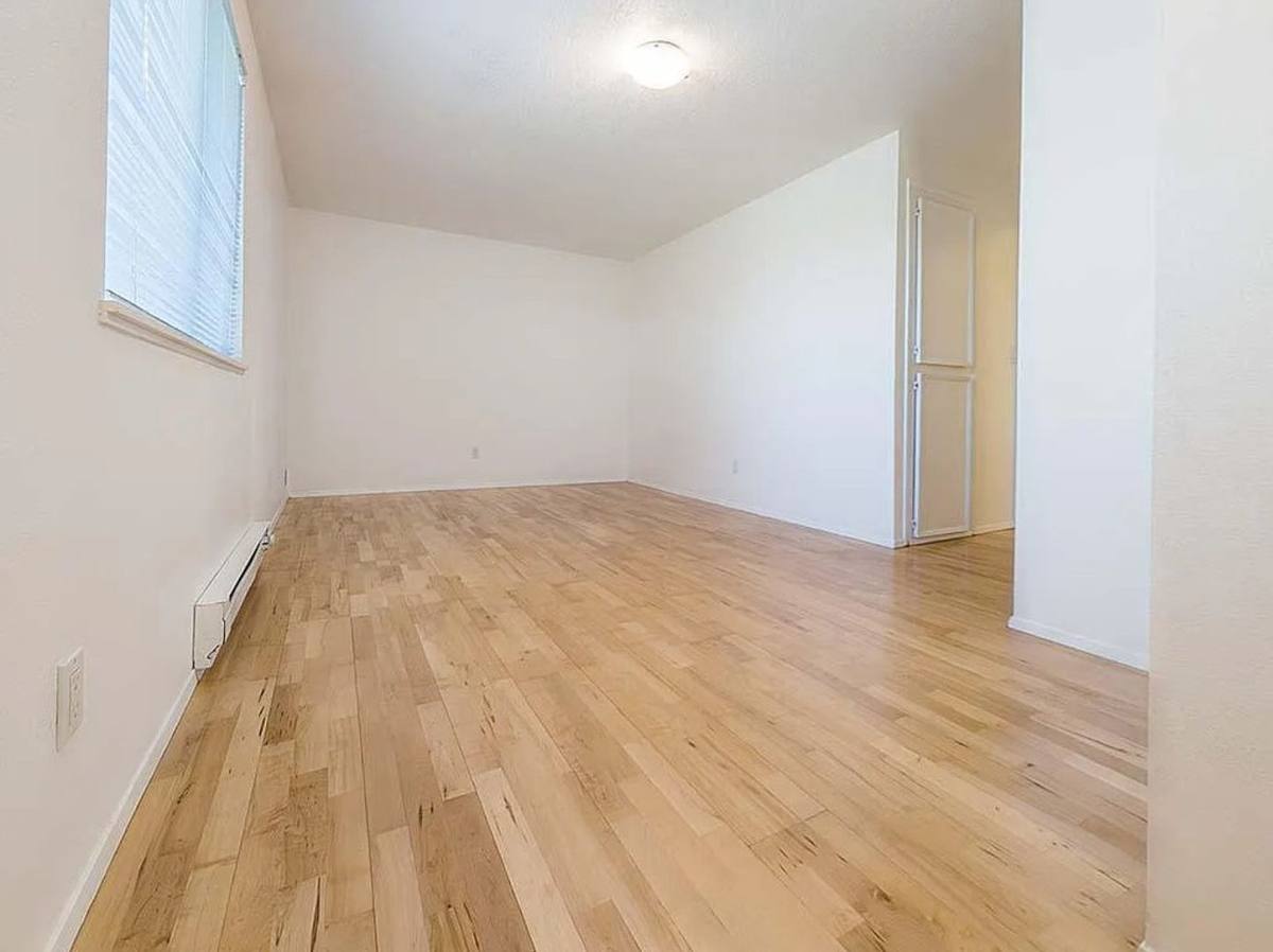 Apartment for rent at 2419-2423 NW Quimby St, Portland, OR 97210