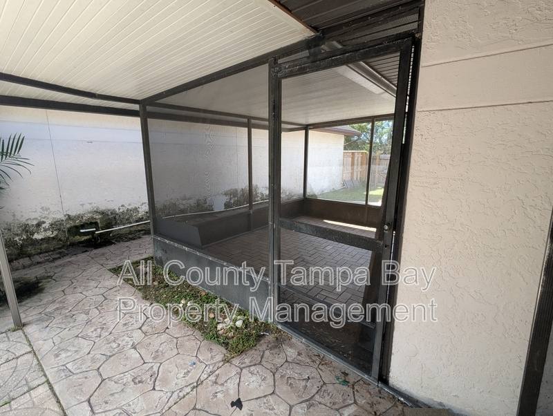 House for rent at 10914 Landon Lane, Tampa, FL 33635