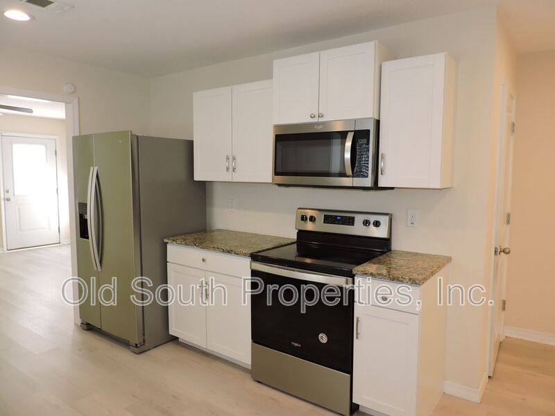 House for rent at 1000 Polk Ave, Pensacola, FL 32507