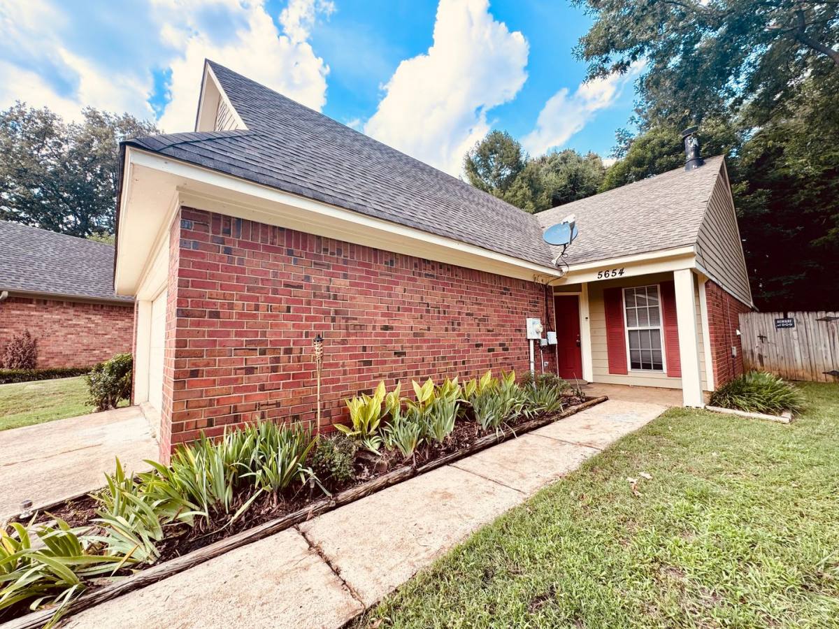 House for rent at 5654 April Dr, Southaven, MS 38671