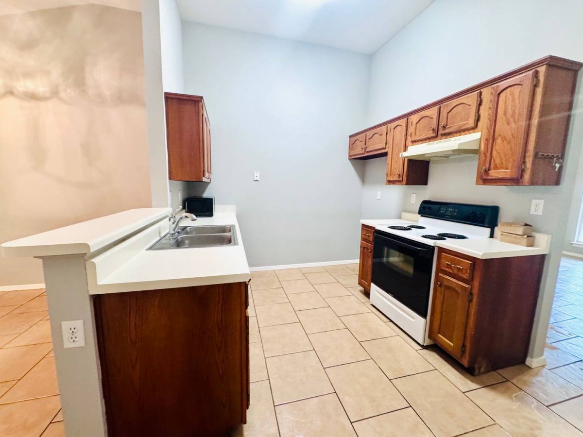House for rent at 5654 April Dr, Southaven, MS 38671