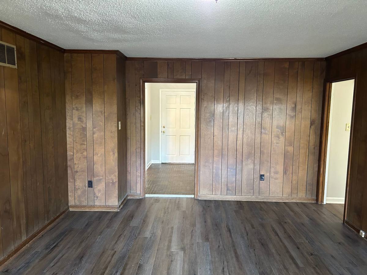 House for rent at 842 Farmington Dr N, Southaven, MS 38671