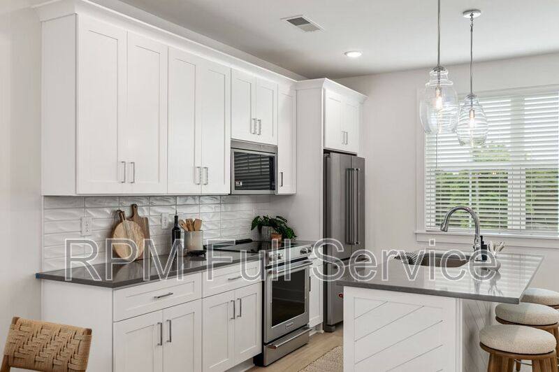 Townhouse for rent at 700 N Dupont Ave #228, Madison, TN 37115