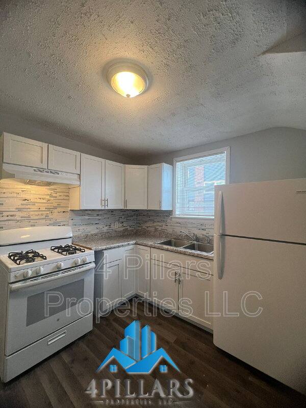 Apartment for rent at 1311 E Columbus Dr #1, East Chicago, IN 46312