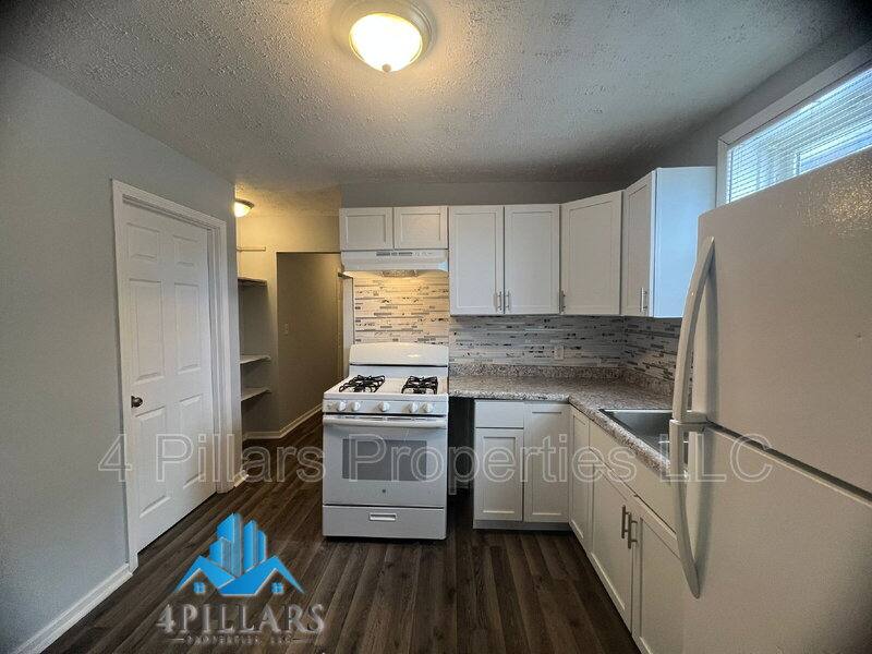 Apartment for rent at 1311 E Columbus Dr #1, East Chicago, IN 46312