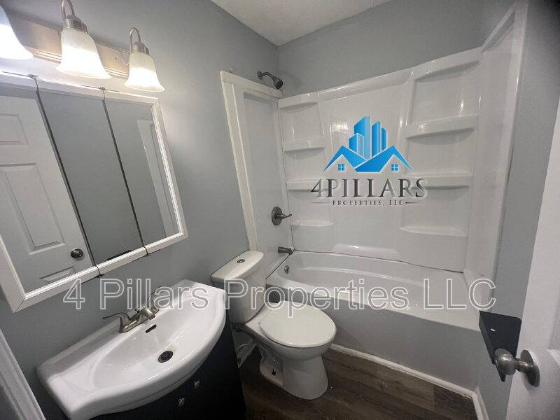 Apartment for rent at 1311 E Columbus Dr #1, East Chicago, IN 46312