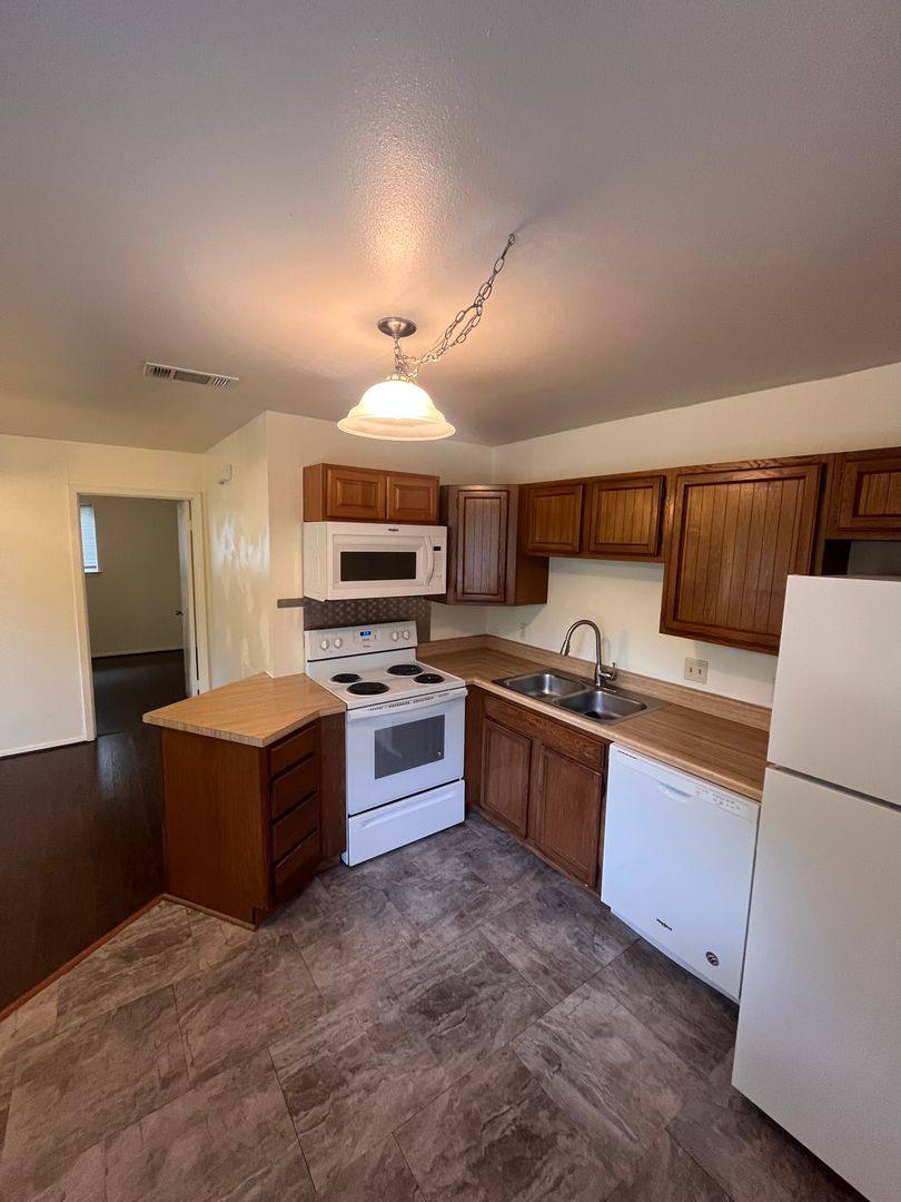 Apartment for rent at 1628 Post Rd, San Marcos, TX 78666