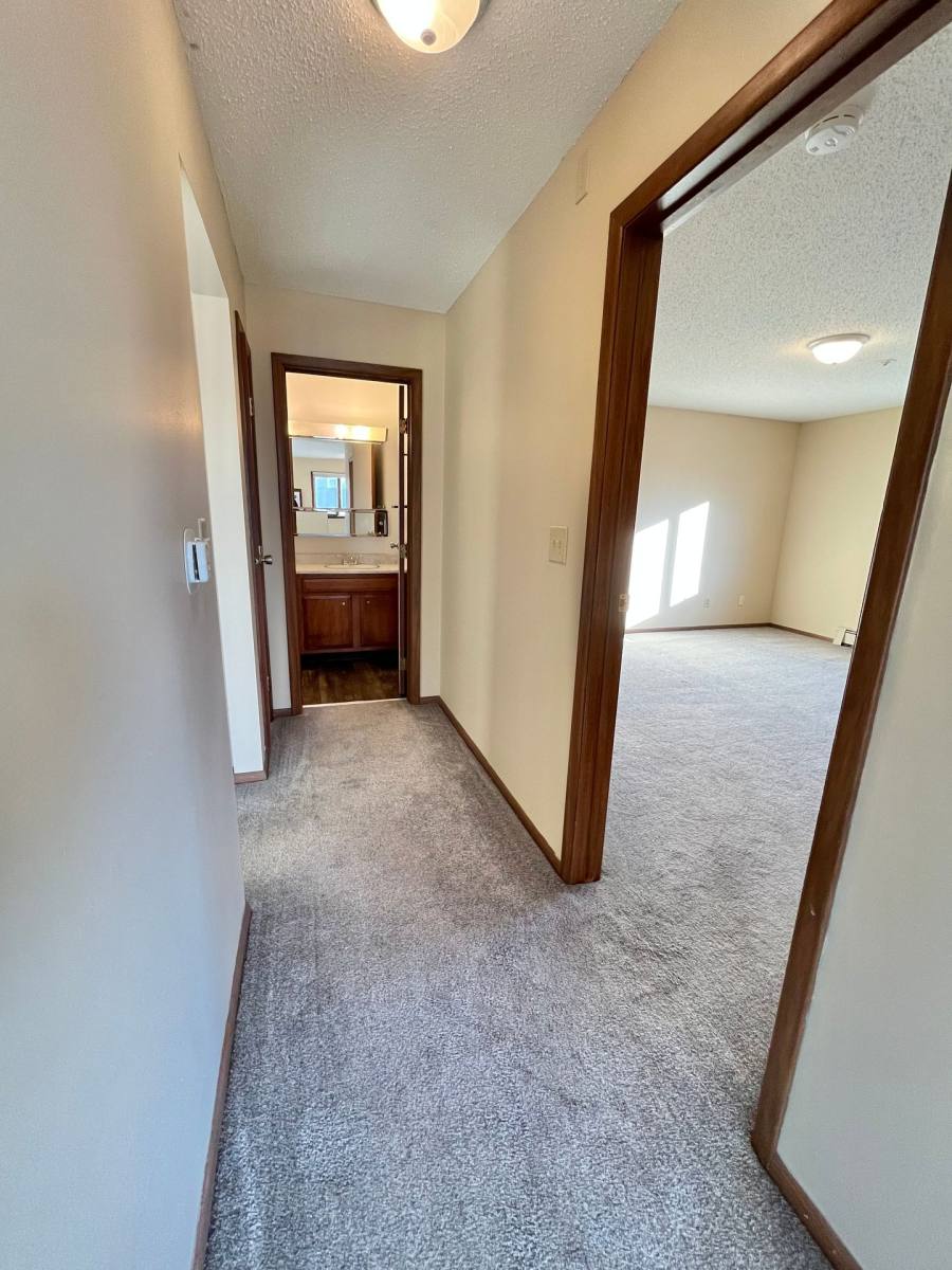Apartment for rent at 201 N Summit Ave, Sioux Falls, SD 57104