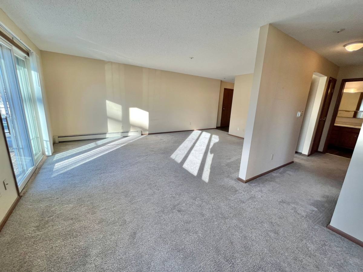 Apartment for rent at 201 N Summit Ave, Sioux Falls, SD 57104