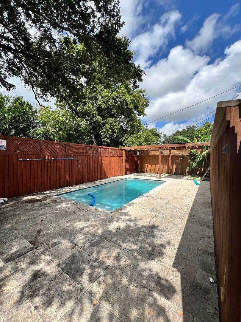 House for rent at 7710 Oak St, New Orleans, LA 70118