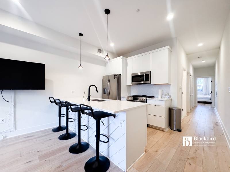 Condo for rent at 1011 18th St NE, Washington, DC 20002