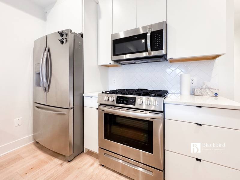 Condo for rent at 1011 18th St NE, Washington, DC 20002
