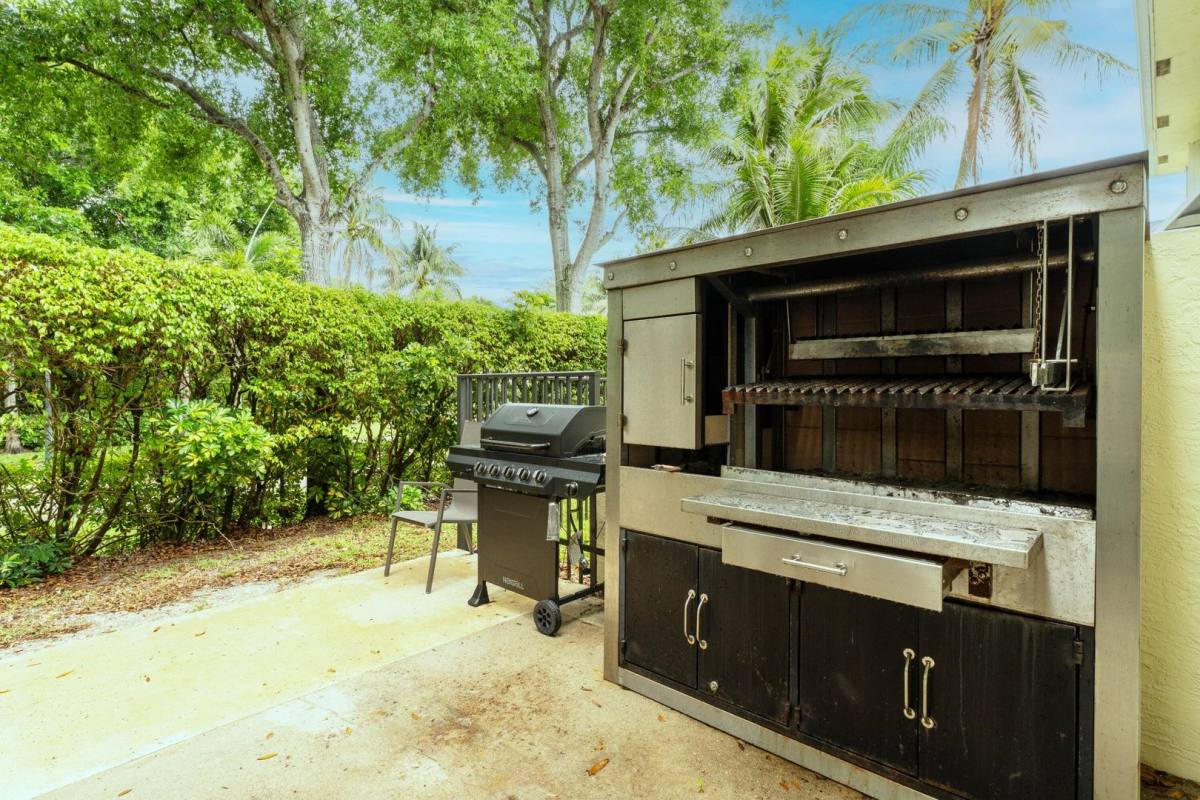 Townhouse for rent at 129 Spruce St, Boynton Beach, FL 33426