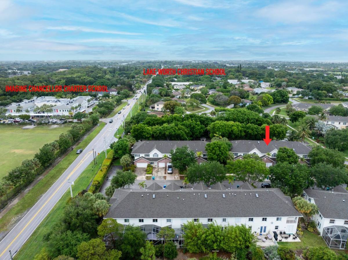 Townhouse for rent at 129 Spruce St, Boynton Beach, FL 33426