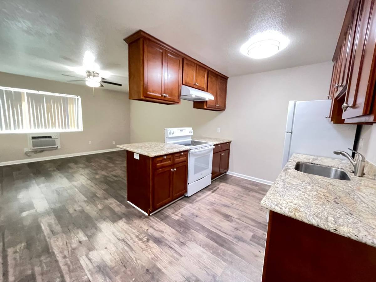Apartment for rent at 1711 N St, Sacramento, CA 95811