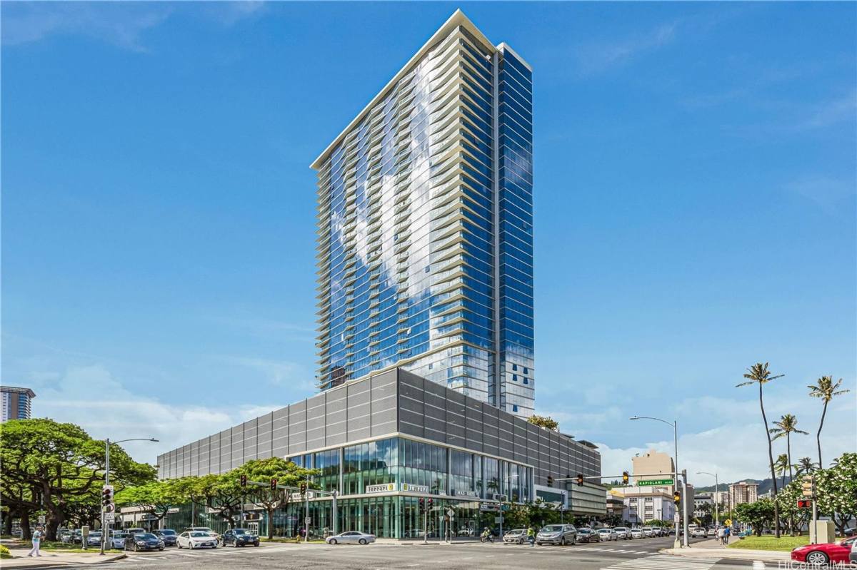 Apartment for rent at 888 Kapiolani Blvd, Honolulu, HI 96814