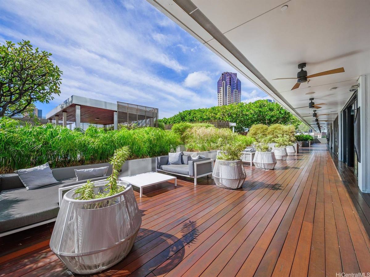 Apartment for rent at 888 Kapiolani Blvd, Honolulu, HI 96814