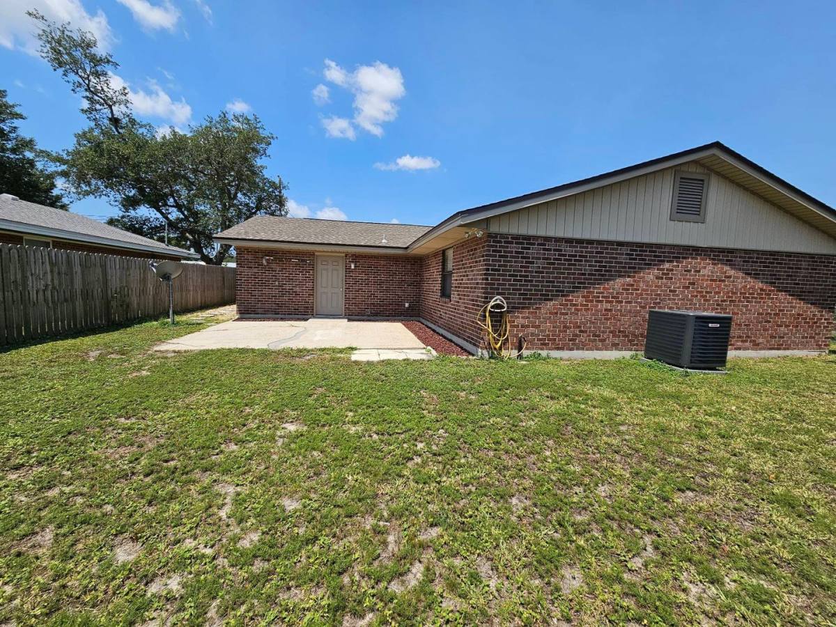 House for rent at 221 S Viola Ave, Panama City, FL 32404