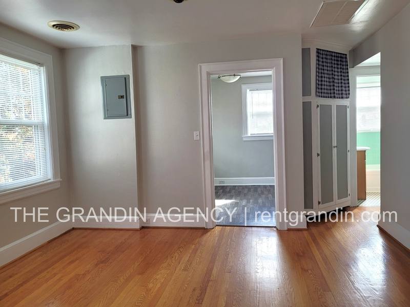 Apartment for rent at 2803 Burton Ave NW #2, Roanoke, VA 24012