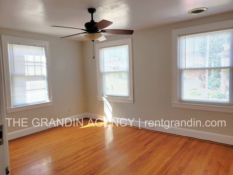 Apartment for rent at 2803 Burton Ave NW #2, Roanoke, VA 24012