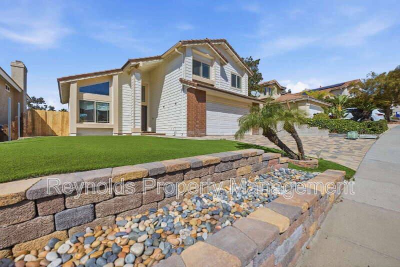 House for rent at 9462 Pipilo St, San Diego, CA 92129