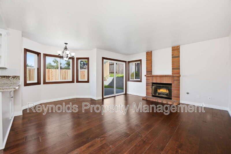 House for rent at 9462 Pipilo St, San Diego, CA 92129