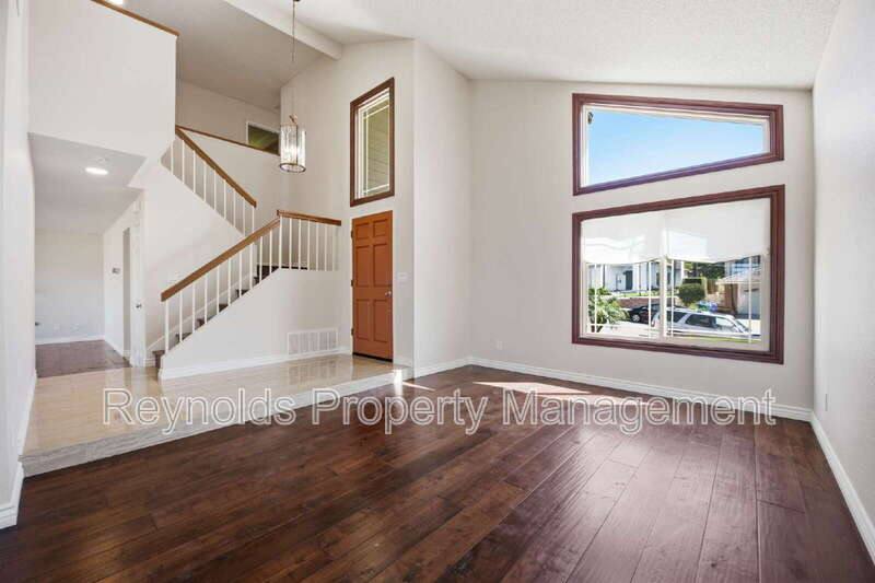 House for rent at 9462 Pipilo St, San Diego, CA 92129
