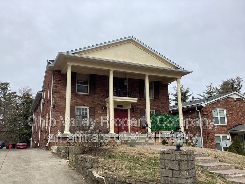 Apartment for rent at 2551 Glenmary Ave #3, Louisville, KY 40204