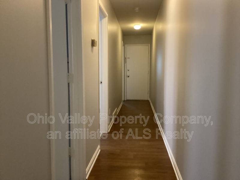 Apartment for rent at 2551 Glenmary Ave #3, Louisville, KY 40204